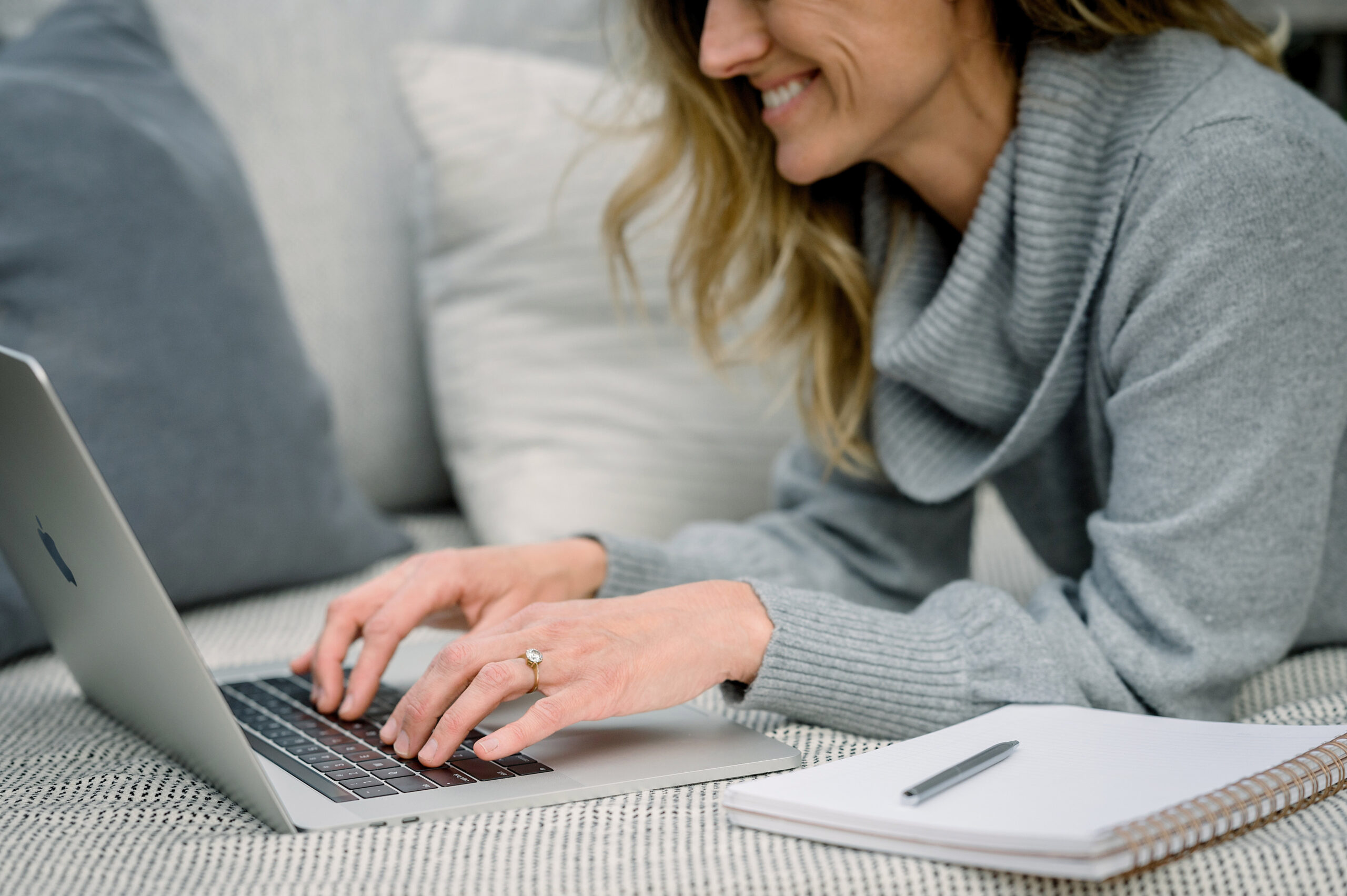 women at computer